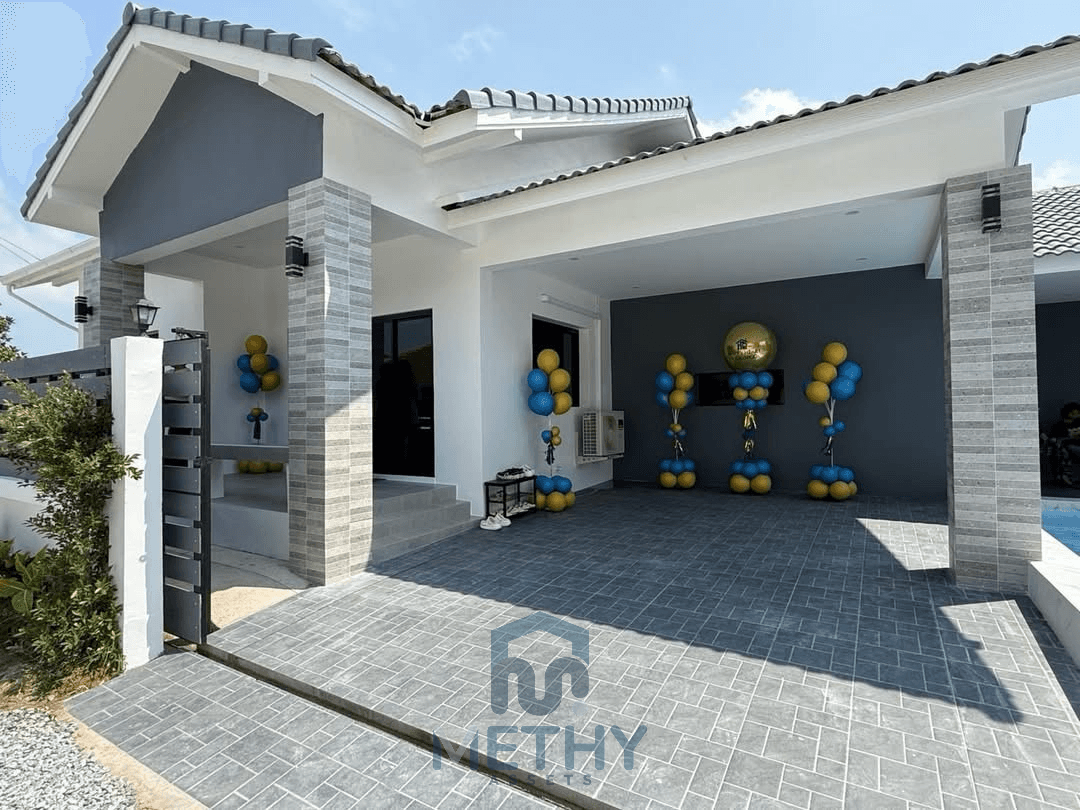 For sale — Single house private swimming pool, 3 bedrooms